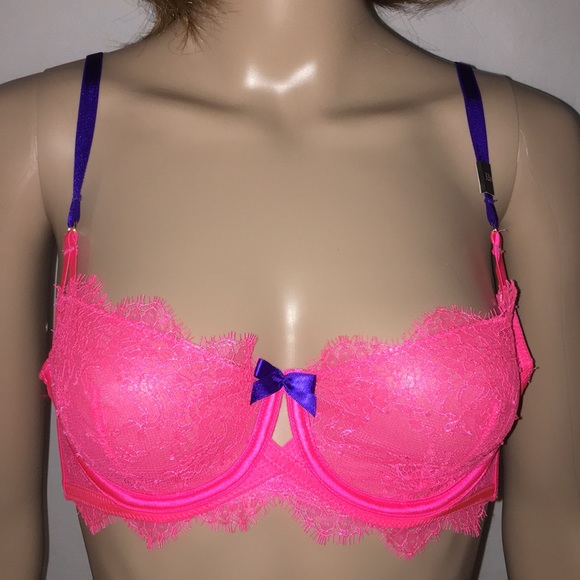 New Victoria's Secret Very Sexy Unlined Demi Bra - Picture 2 of 8